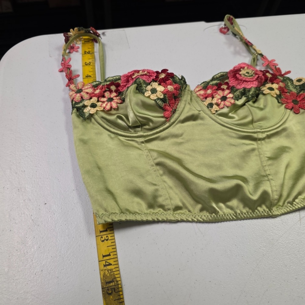 Fashion Nova Green Embroidered Corset Top S Satin Fairy Festival Rave Floral - Picture 8 of 12